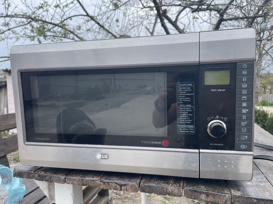 Мікрохвильовка lg повністю справна