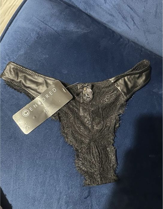 Нові стильні гарні сексуальні мереживні трусики з екошкірою