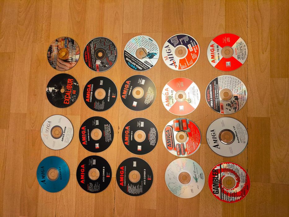 Płyty CD AMIGA m.in. AMIGA Computer Studio cała szpula