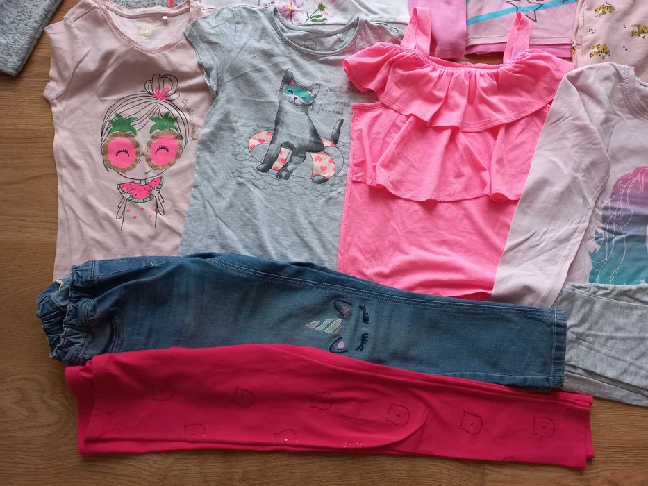 Zestaw ubrań dla dziewczynki 140