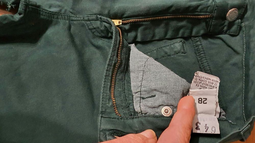 Calças novas marca Cimarron, de loja