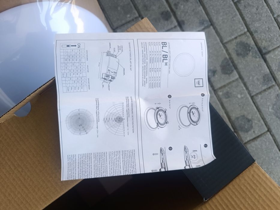 Candeeiro de tecto novo