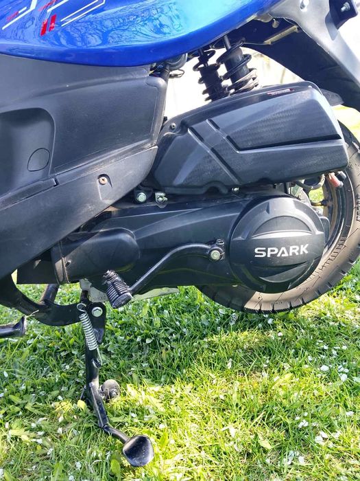 Продам скутер Spark SP 125S-15