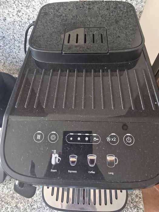 Máquina de café delongas magnífica evo