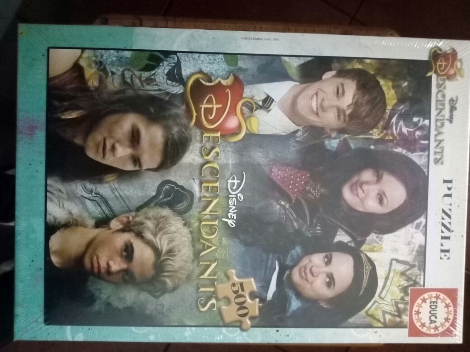 Puzzle Descendants e puzzle da Violtta