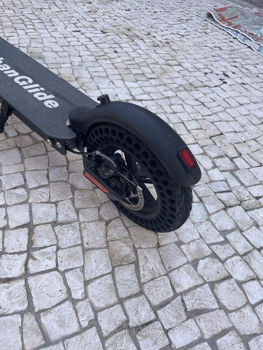 Trotinete Elétrica UrbanGlide Ride 85 com suspensão