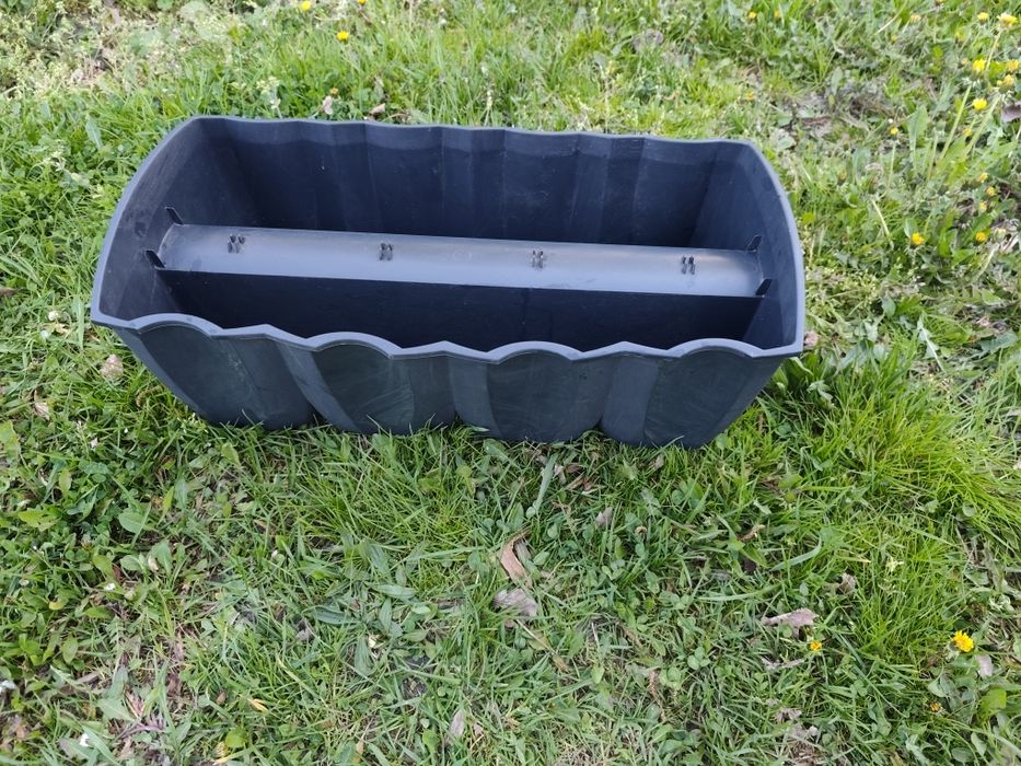Doniczka  Crown na balustradę balkon antracytowa dł. 58,5 cm