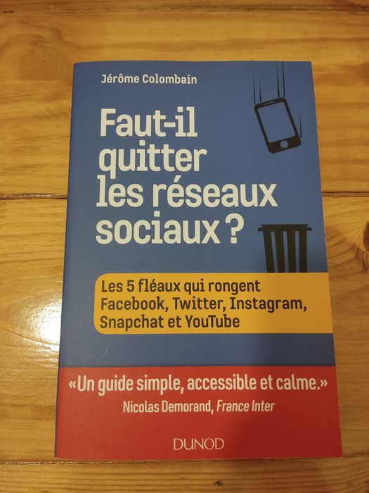 Book "Should We Quit Social Networks?"