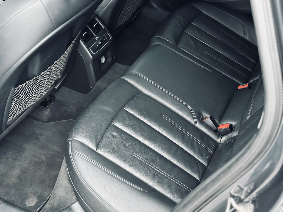 Audi A4 2016 B9 S-line