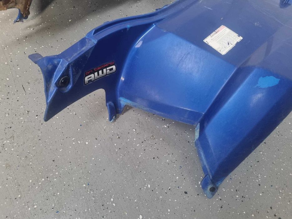 Plastiki owiewki polaris sportsman 500 . 2008r przód i tył