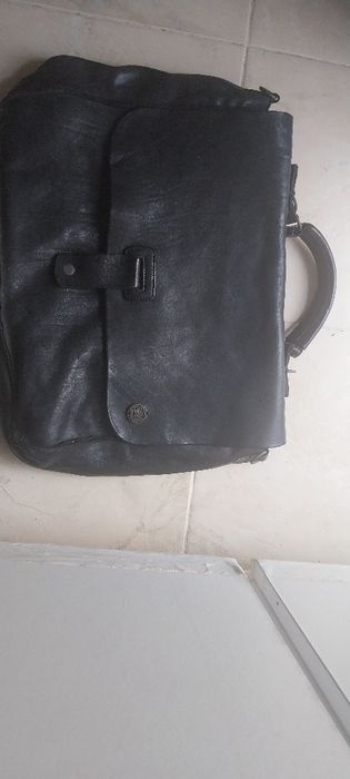 Mala em pele , preta marca Maledetti Toscany