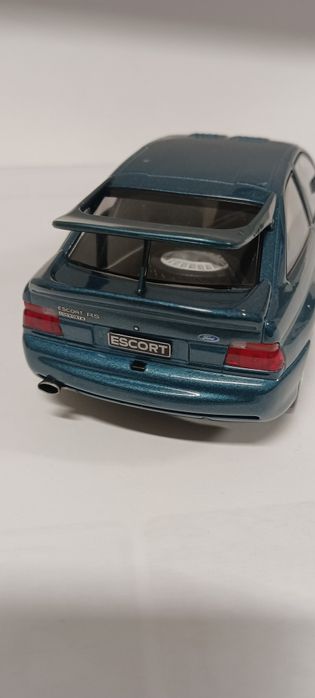 Carro Ford Escort RS Cosworth 1/24