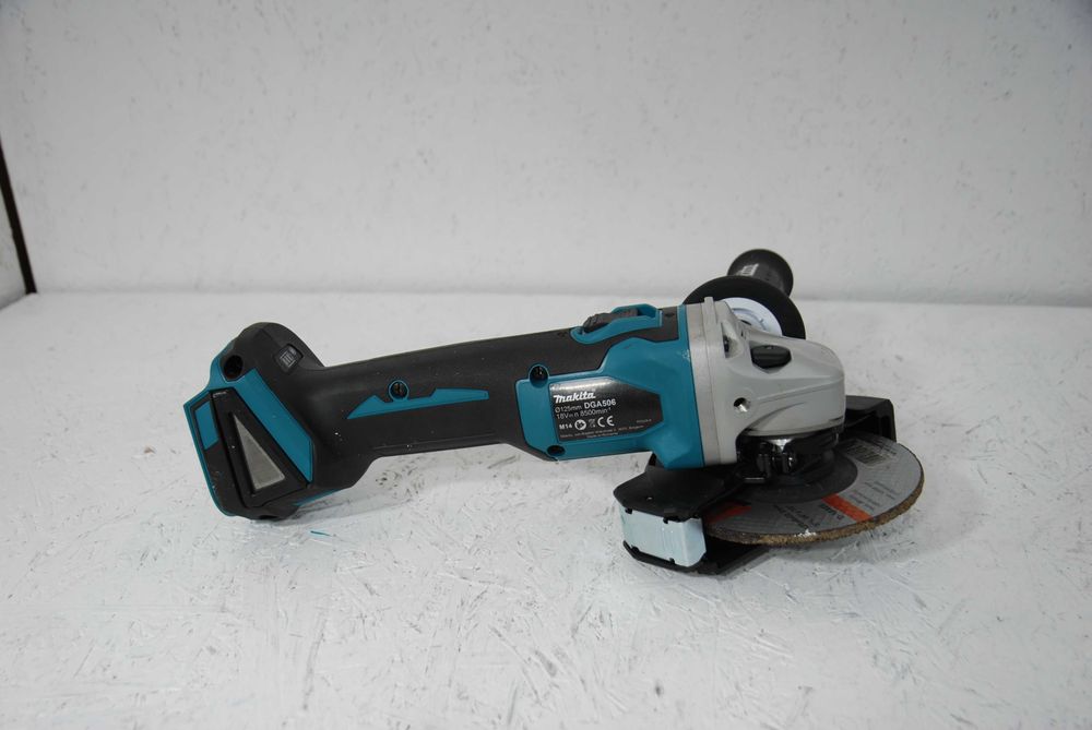 Akumulatorowa  szlifierka kątowa