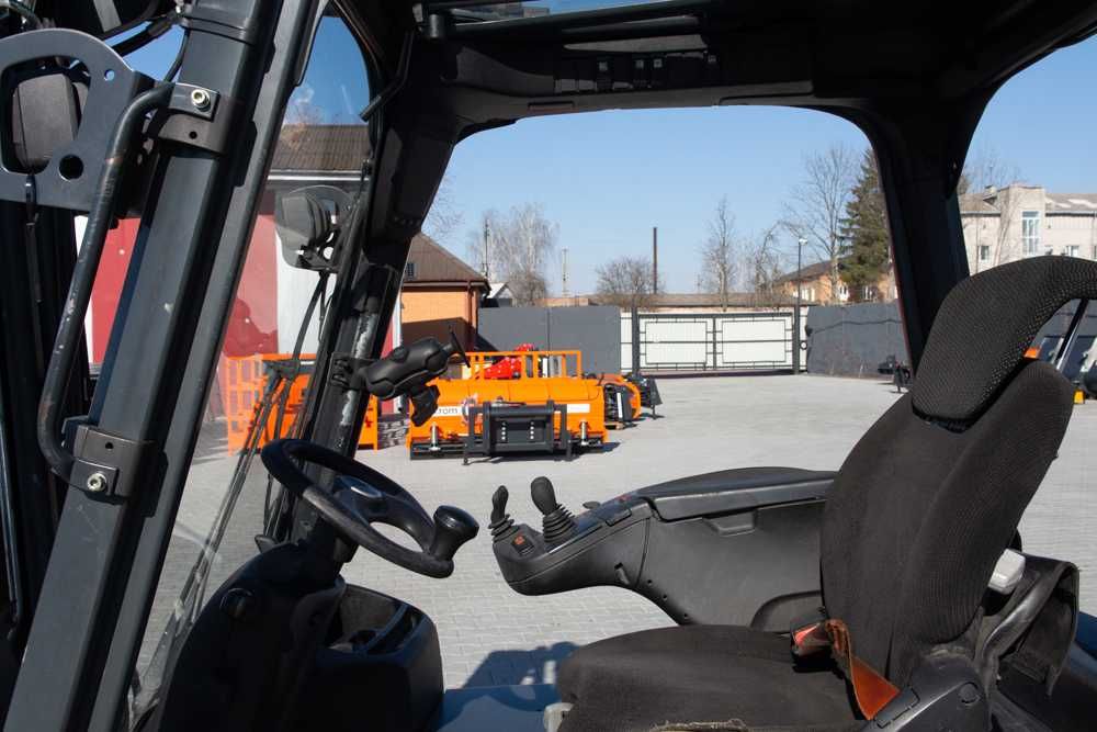 Вилковий навантажувач Linde E16P-02 2017