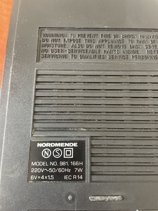 Magnetofon kasetowy Nordmende MC 1060