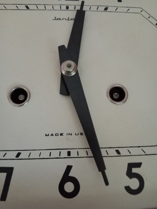 Часы янтарь в рабочем состоянии