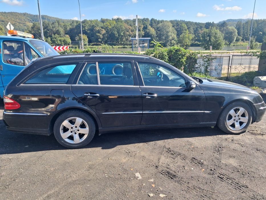 mercedes w 211 e klasa  części dzwi maska blotnik