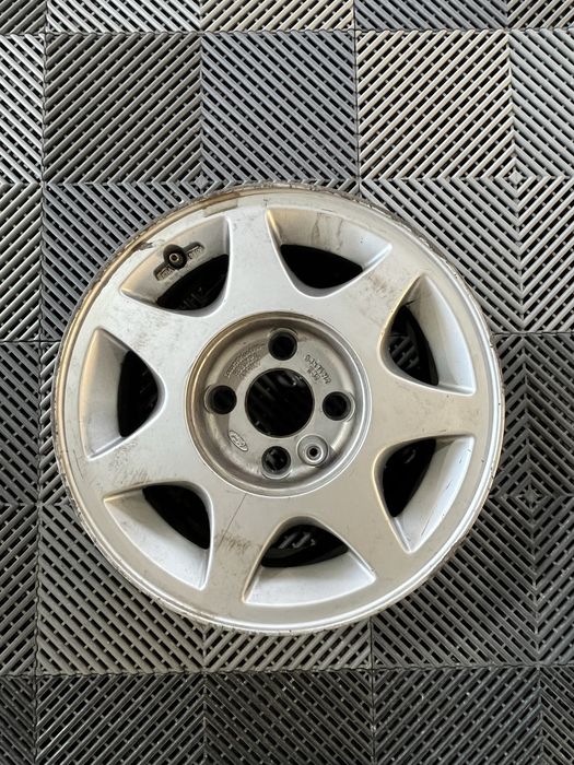 4 Jantes Originais Ford 14” – 6Jx14 H2 ET32 – Liga Leve