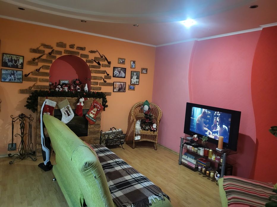 ПРОДАМ 3-Х КІМ.Р-н(Гастело)