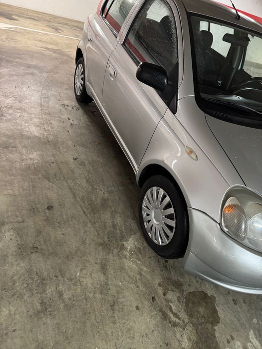 Toyota yaris 1.0 gasolina