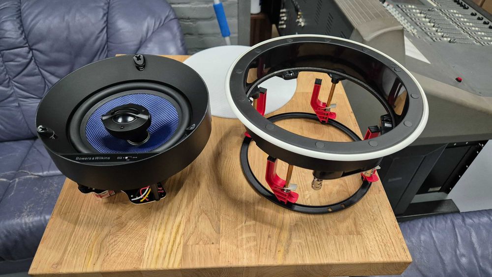 BOWERS & WILKINS CCM663 Вбудована акустика