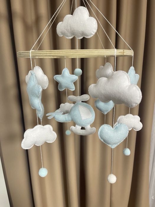 Мобіль в ліжечко