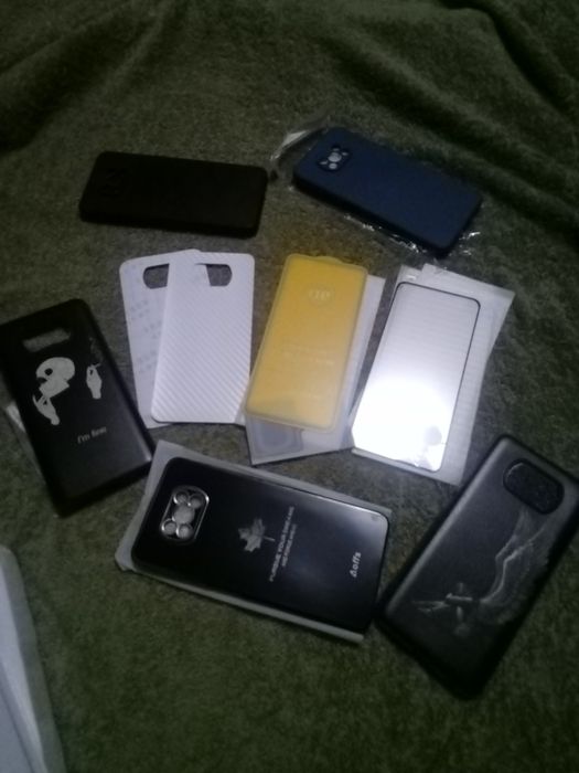 Продам poco x3 pro. Чехлы, стёкла.