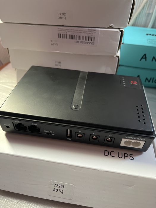 Безперебійник 12800mAh 18w