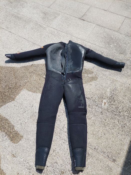 Fato de mergulho marca Scubapro 7mm, tamanho MR/50R