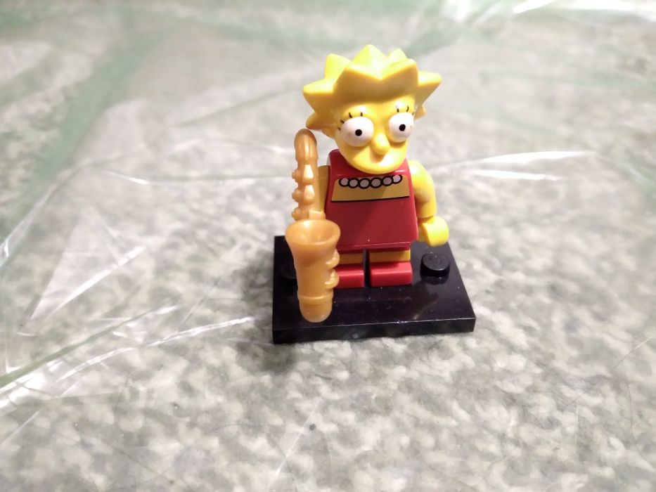 Lego figurka Lisa Simson 2014