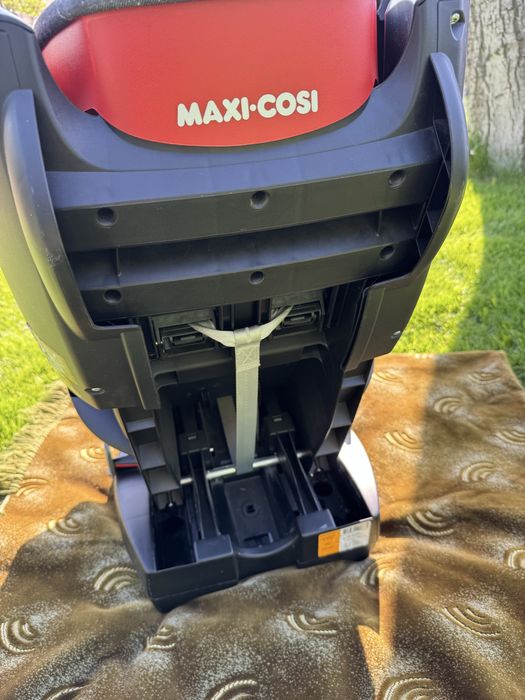 Автокрісло Махі- Cosi Tobi Authentic Graphite 9-18 KI Стан ідеальний