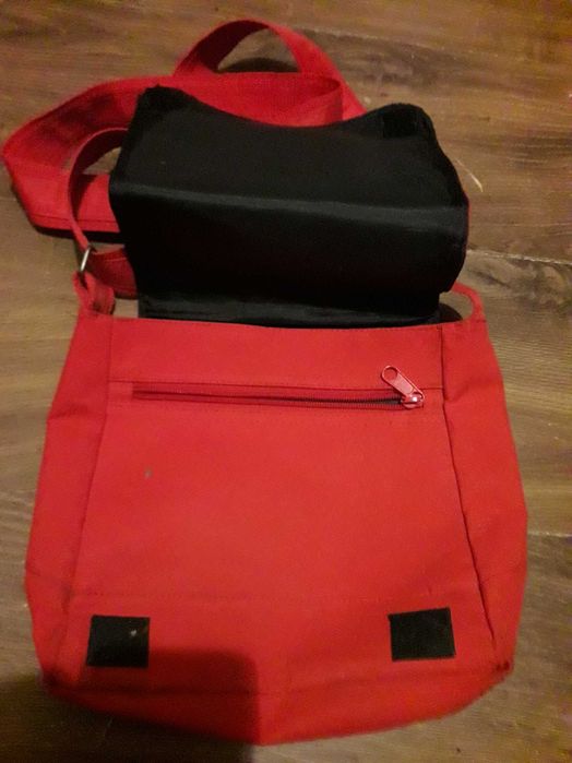 Torebka saszetka auta