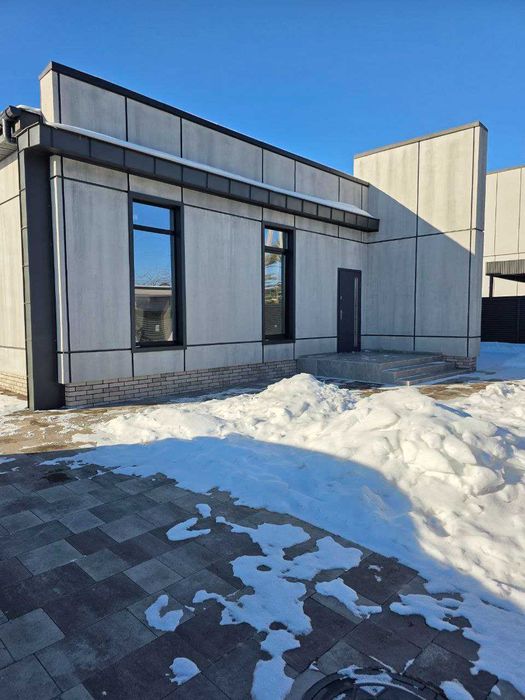 Hi-tech будинок 135 м² у Іванковичах — 20 хв до Києва