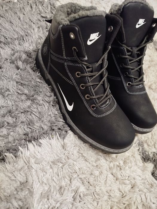 Nowe zimowe buty męskie