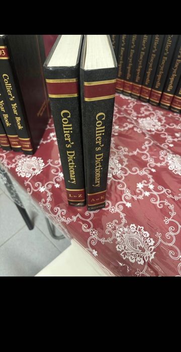 Vendo enciclopédia colliers com 30 livros