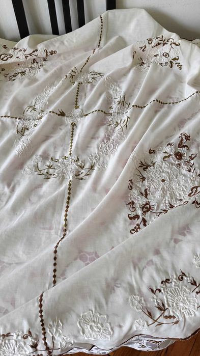 Sprzedam bardzo efektowny niemiecki obrus