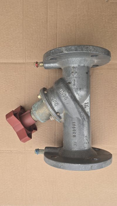 Bomba circuladora vertical Grundfos, Passador/Válvula de balanceamento com falange Tour & Andersson de 2-1/2"
Mod. TP 50-110/4 A-F-A-BAQE  - 96087106