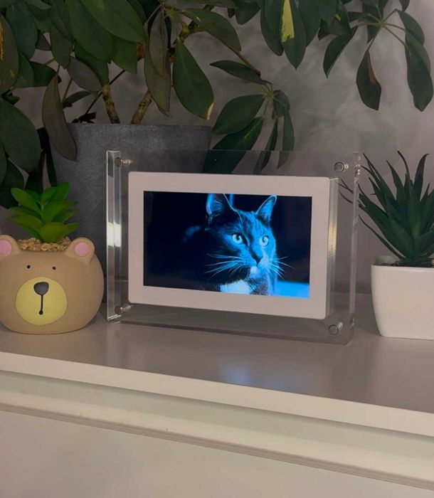 Цифрова фото - відео рамка 7", електронна фоторамка з підтримкою відео