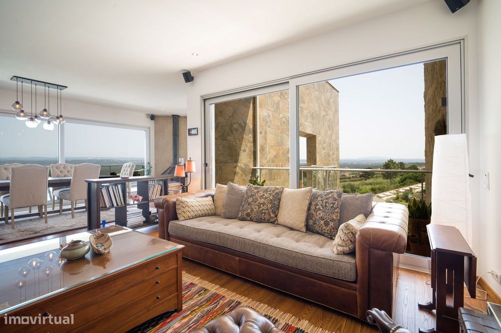 Exclusividade e Vistas de Mar e Serra em Serra do Bouro
