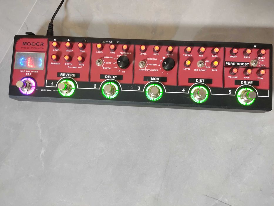Mooer Red Truck Pedaleira com distorções analogicas