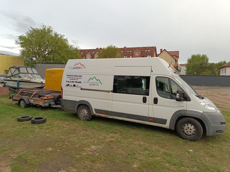 Transport 6 osób ładunek + przyczepa