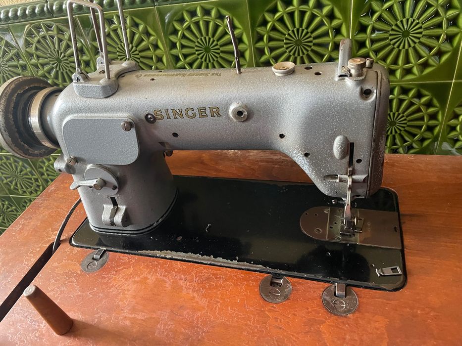 Máquina de Costura Singer Antiga