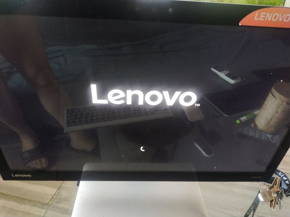 Komputer All on One Lenovo