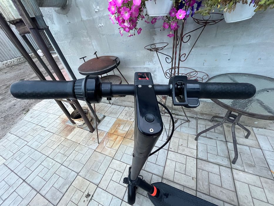 Електросамокат kugoo