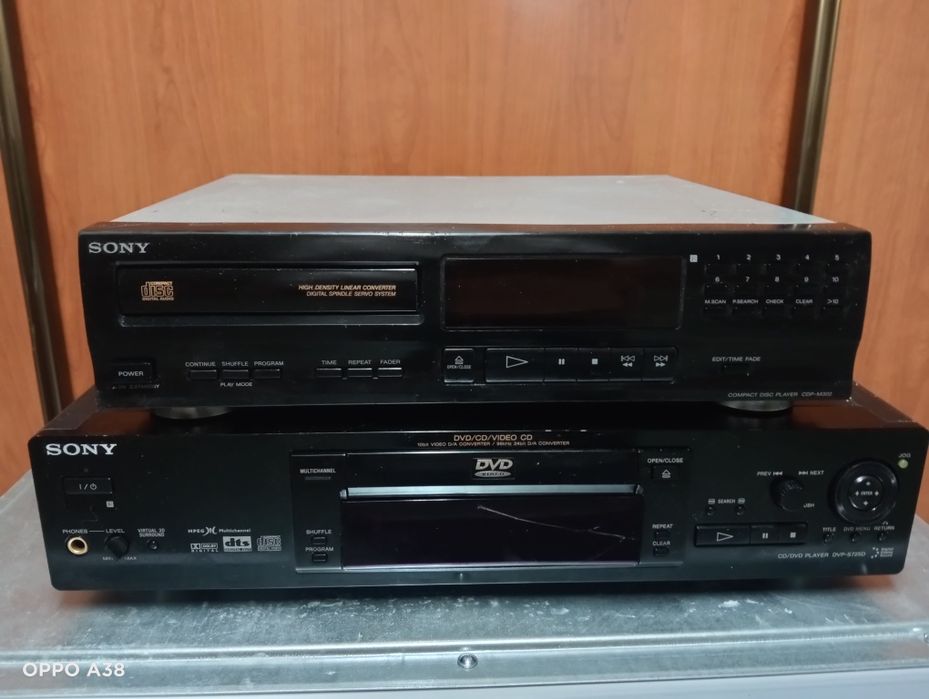 Vendo leitores CD/DVD Sony a funcionar