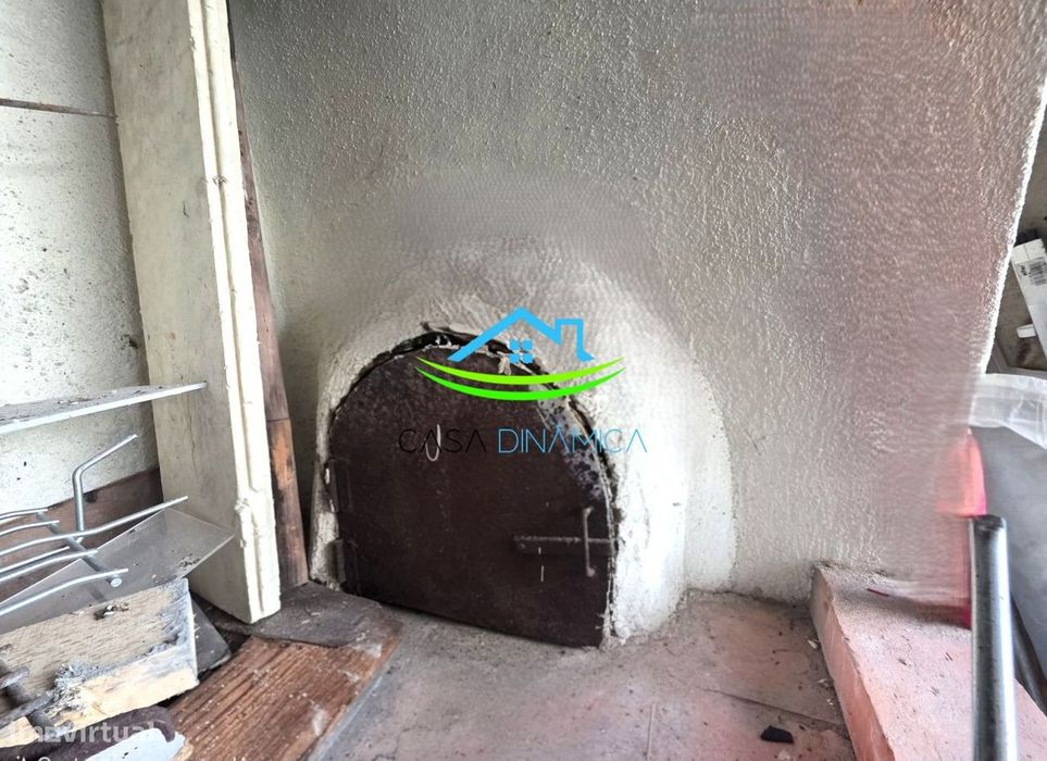 Moradia T4 com Garagem e Terraço em Tavarede