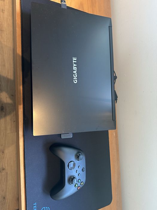 Portatil gaming gigabyte G5 GD