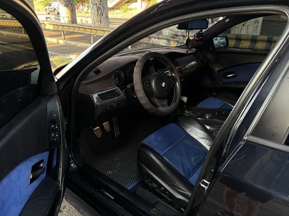 Продам BMW e60, N52B25 , механіка 6