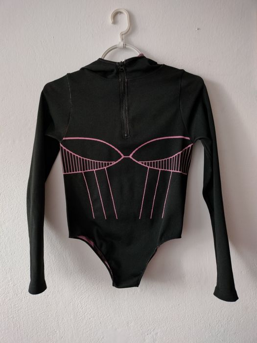 Body sportowe na codzien na rower do biegania Missguided S