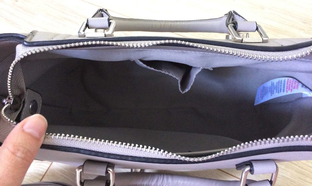 Torebka kuferek szara elegancka na ramię i do ręki jak nowa